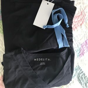 NWT MEDELITA MODERN FIT SCRUB SET